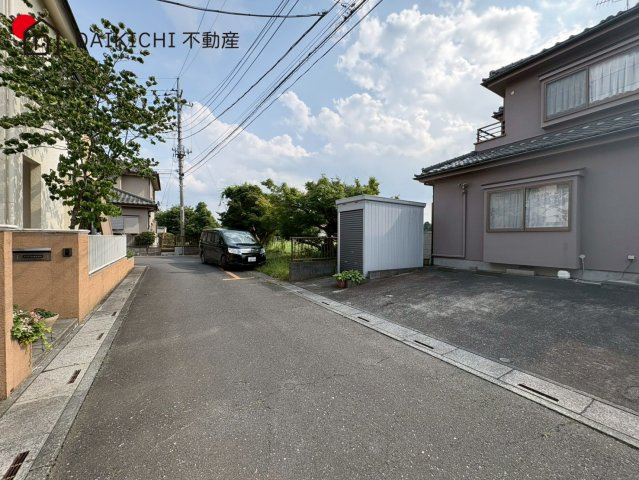 【前面道路含む現地写真】 | 鳩山町大豆戸　中古戸建