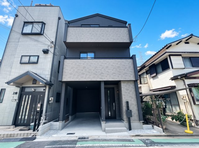 29日(土)30日(日)現地ご見学可能！　高槻市春日町　限定1邸の外観|お客様に長く安心して住んでいだだける事にこだわった家づくり！住んでからのアフターサービスにもしっかりと取り組んでいます！