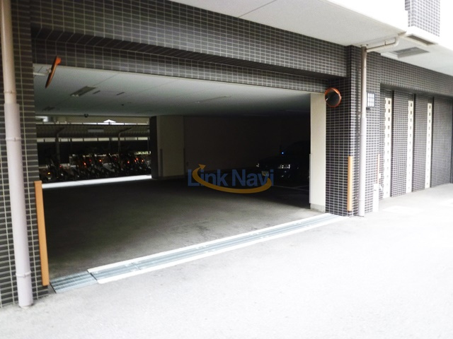 【駐車場】 | エヴァステージ梅田WEST