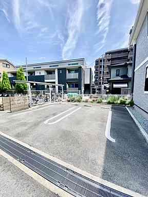 Ananの駐車場