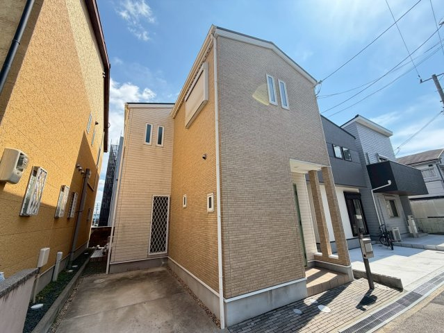 東五百住町3丁目貸家の外観