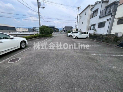 【駐車場】 | レオパレスロン
