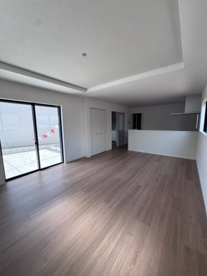 【居間・リビング】 | 緑区鳴海町字上中町新築戸建　 | キャンペーン対象物件です♪詳細は弊社ホームページもしくはスタッフまでお気軽にお問合せ下さいませ♪ お役に立てる自信があります♪