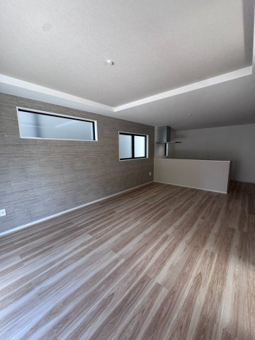 緑区鳴海町字上中町新築戸建　の居間・リビング|キャンペーン対象物件です♪詳細は弊社ホームページもしくはスタッフまでお気軽にお問合せ下さいませ♪ お役に立てる自信があります♪