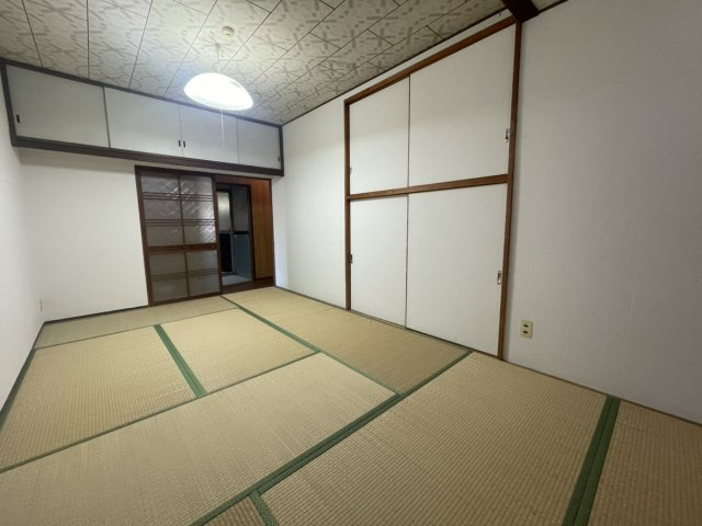鏡町下有佐戸建ての和室