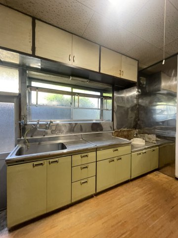 鏡町下有佐戸建てのキッチン