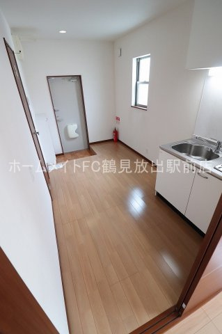 東大阪市稲田本町３丁目のハイツの居間・リビング