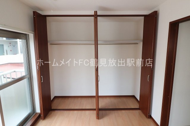 東大阪市稲田本町３丁目のハイツの収納
