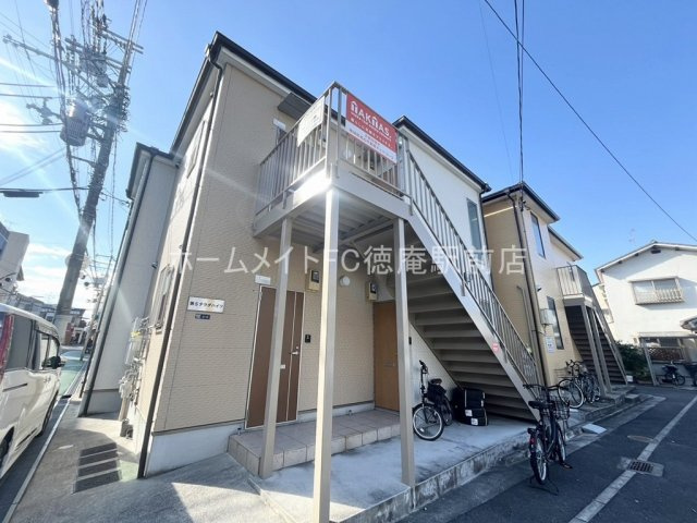 東大阪市稲田本町３丁目のハイツの外観