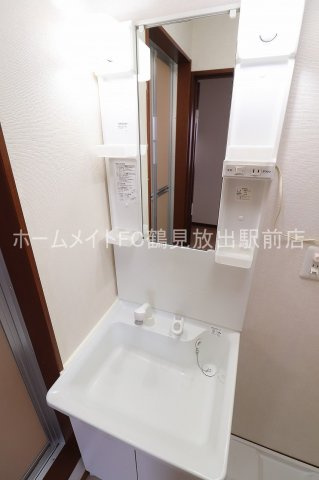 東大阪市稲田本町３丁目のハイツの独立洗面台