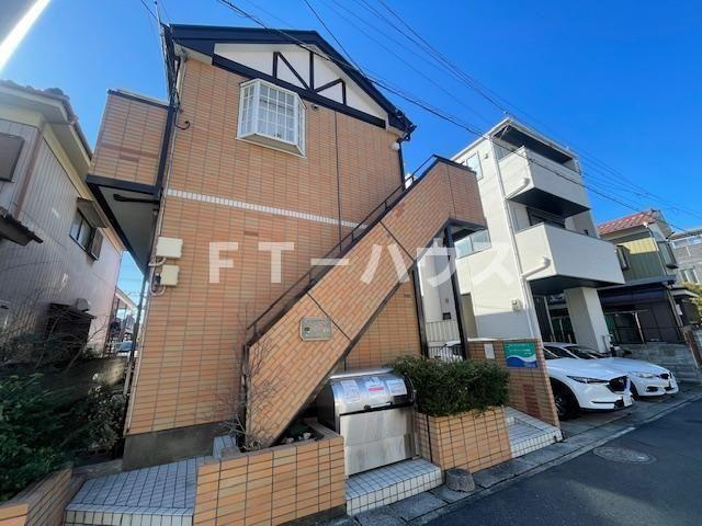 ローズアパート１５番館（Ｒ－０１５）のエントランス