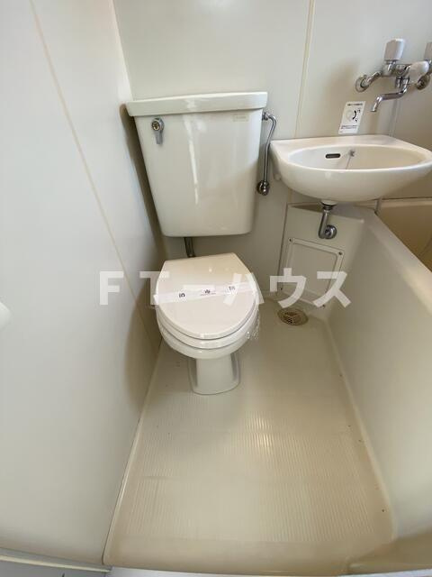 アゼリアＮＯ．８のトイレ