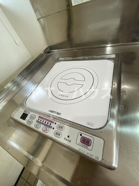 アゼリアＮＯ．８のキッチン