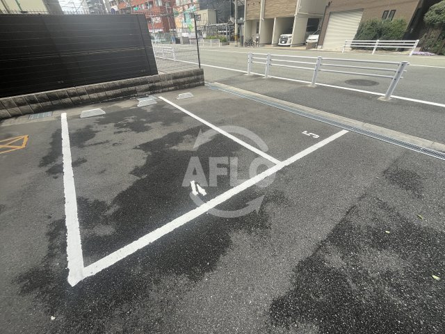 プランドール新大阪PARKレジデンスの駐車場|駐車場