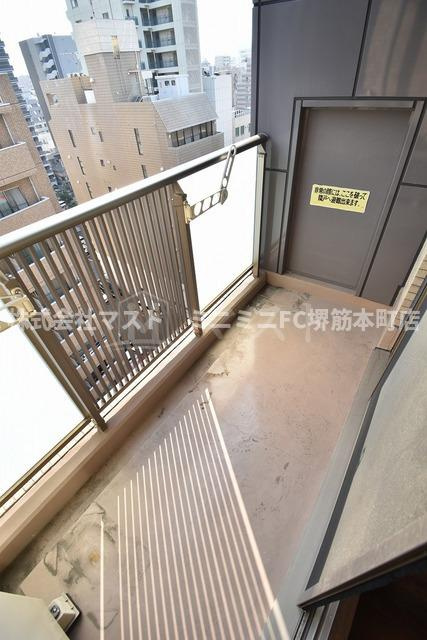 ネット内淡路町のバルコニー