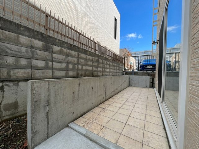 西野1条1丁目　一戸建ての庭