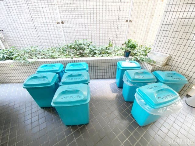 コーポフェリーチェのその他共用部分|敷地内ゴミ捨て場です☆