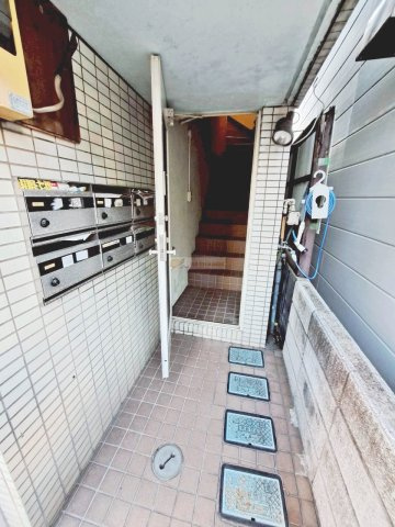 トウマビルのエントランス
