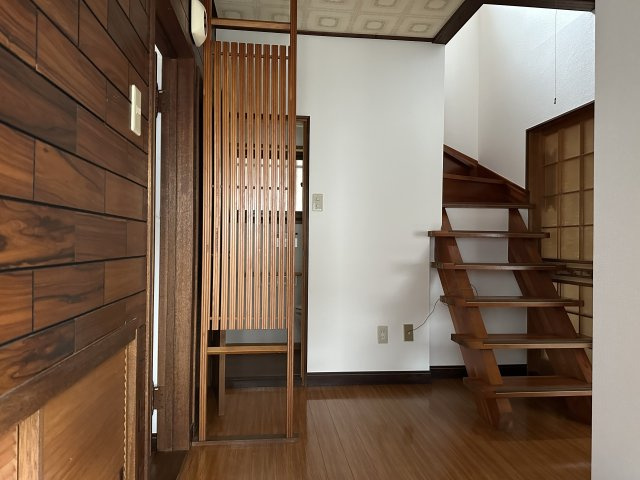 岩美郡岩美町大字田後中古戸建の内装