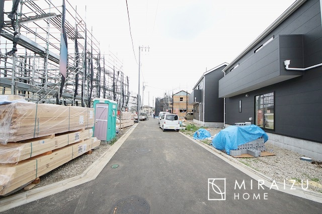 【前面道路含む現地写真】 | 平日・休日問わず、いつでもご見学が出来ます♪☆実際に見て、触れて感じる安心のお住まい探しを体験して下さい♪☆物件情報だけでなく、地域の特色などなどエリア情報もお伝え出来たら嬉しいです♪
