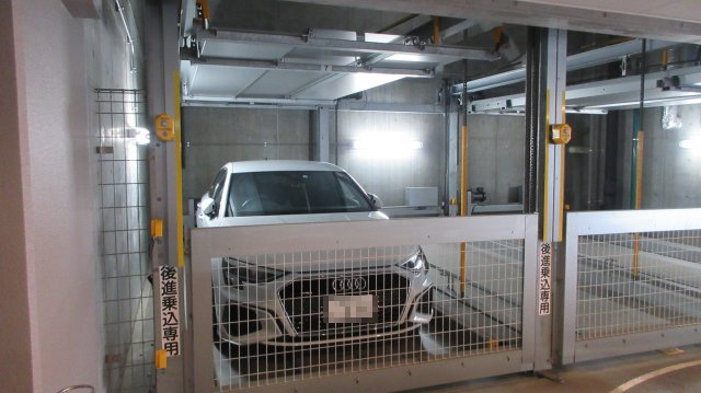 横浜市西区桜木町６丁目の駐車場の駐車場