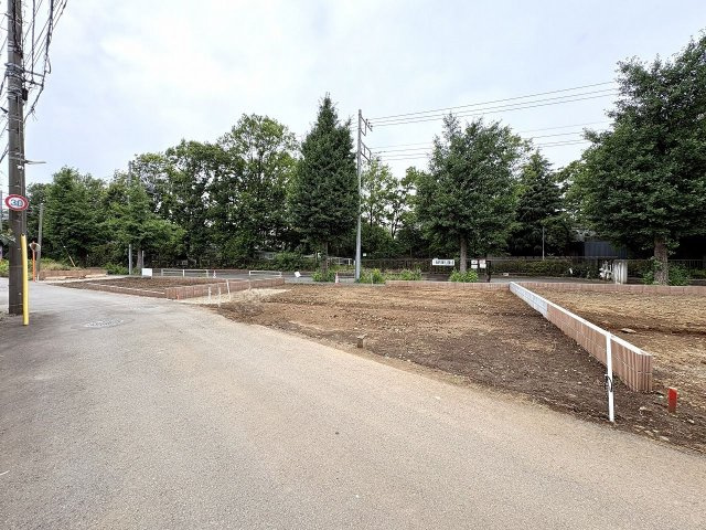戸建 清瀬市下宿３丁目の前面道路含む現地写真