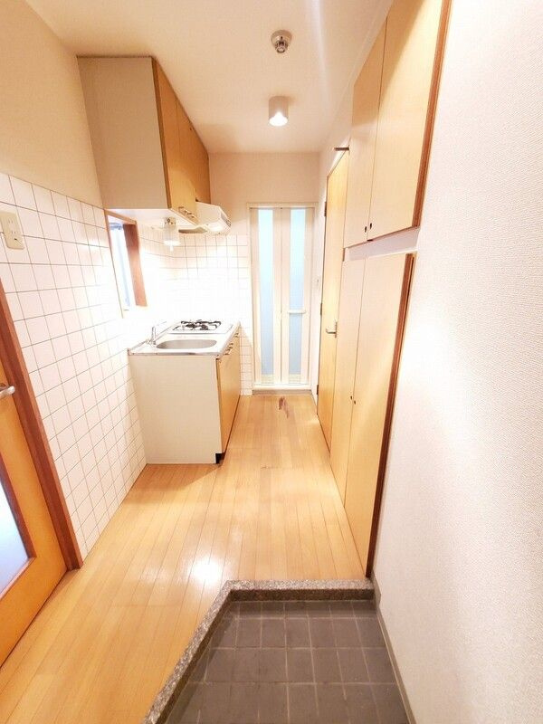 ドミール妙典の玄関