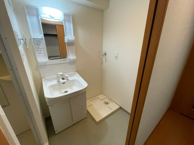 Hommage Aの洗面所|(参考)同マンション同間取り他部屋の写真