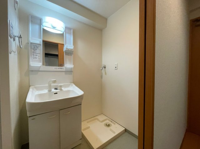 Hommage Aの独立洗面台|(参考)同マンション同間取り他部屋の写真