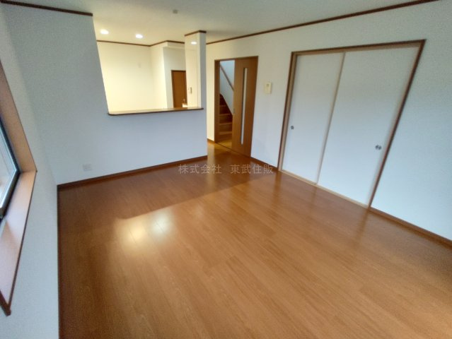 【居間・リビング】の画像