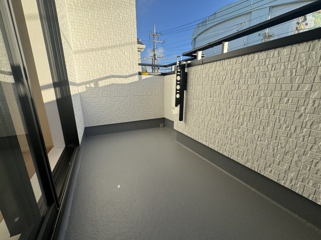 南風原町新川（全3棟）A号棟のバルコニー|※同仕様写真です