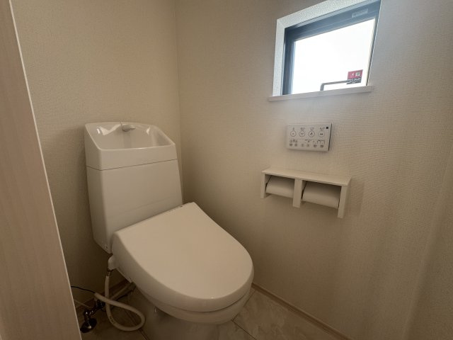 南風原町新川（全3棟）A号棟のトイレ|※同仕様写真です