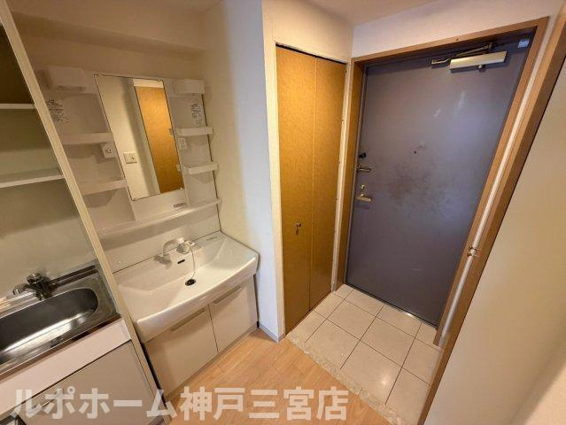 ロイヤルヒル神戸三ノ宮Ⅱの洗面所