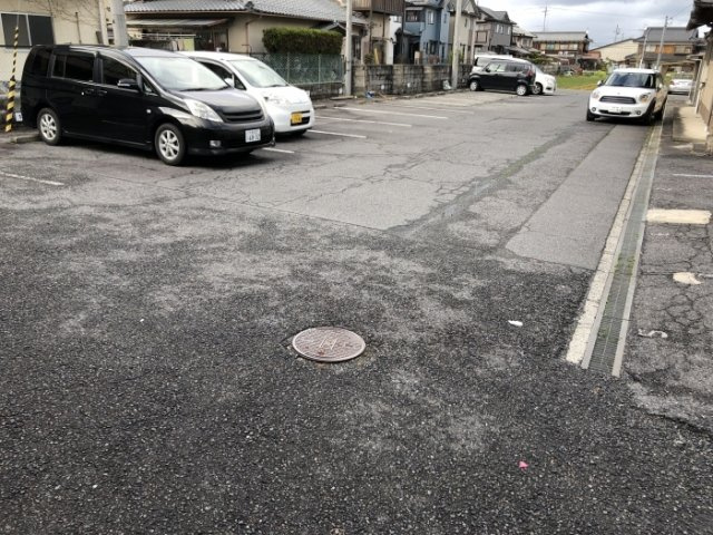 コンフォートＭの駐車場