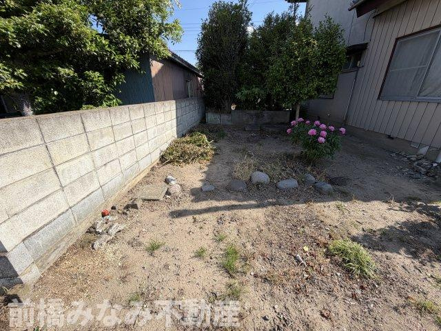 【建築条件なし土地】前橋市下佐鳥町　　約241坪　34条11号開発許可要　解体更地渡し　確定測量後渡し　の外観