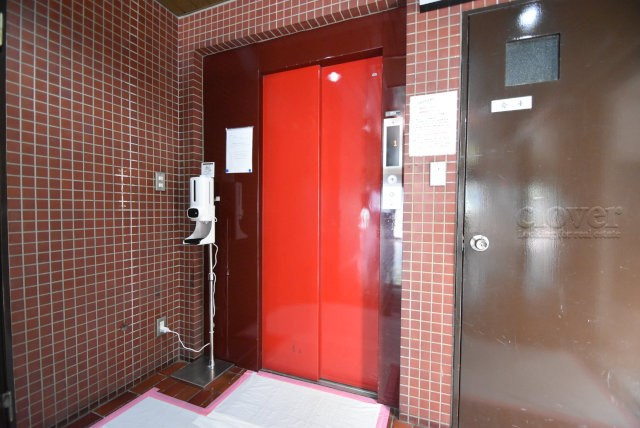 【設備】 | 朝日言問マンション | 無いと困ってしまう設備の筆頭がエレベーター。定期的なメンテナンスが必要な大型機械です。よく整備されていることをご確認ください。～即日のご見学可能～　お問合せはお気軽にどうぞ。