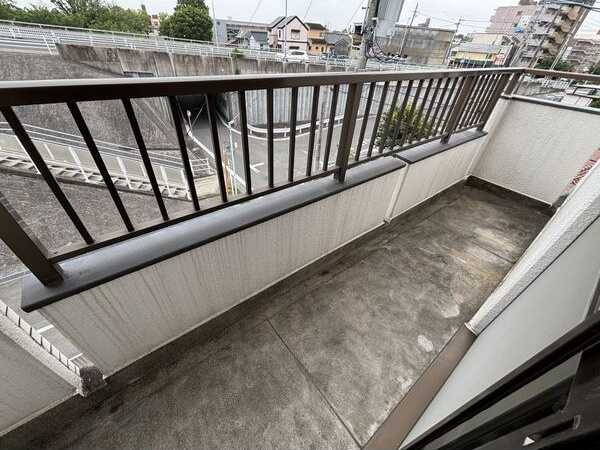 ジュネス青山のバルコニー