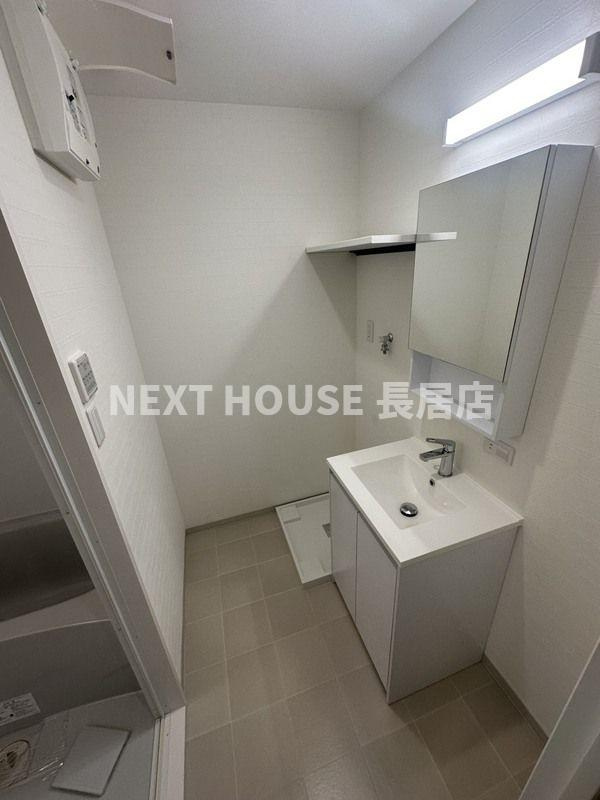 Acht HIK Residence 南住吉の洗面所