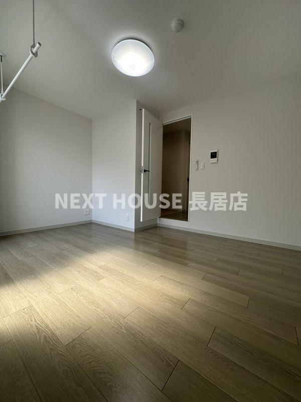 Acht HIK Residence 南住吉の居間・リビング
