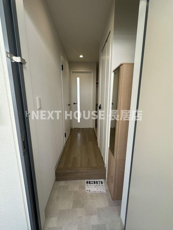 Acht HIK Residence 南住吉の玄関