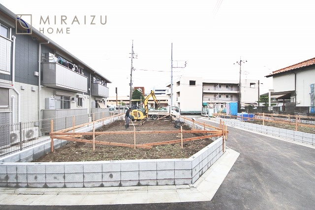 【外観】 | 居心地の良さそうなリラックスできる空間。独立性のある建物ですので、ご自分の時間を大切にしたご家族様にぴったりです！