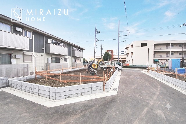 【外観】 | 居心地の良さそうなリラックスできる空間。独立性のある建物ですので、ご自分の時間を大切にしたご家族様にぴったりです！