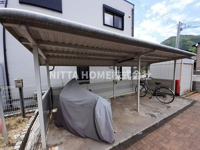 フレイムＢのその他共用部分|屋根付きの駐輪場があります＊