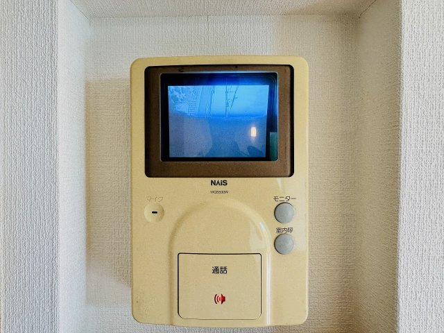 八王子市　片倉町　中古戸建て（5LDK）のセキュリティ|～TVモニター付インターホン　訪問者の確認に便利です～