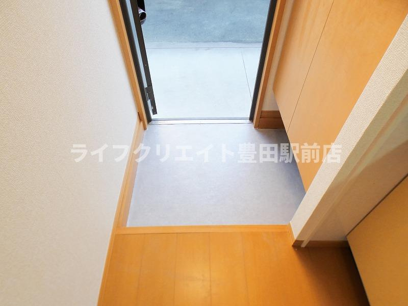 レジデンス小宮の玄関