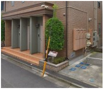 プラシードのエントランス