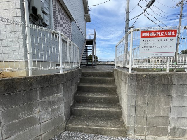 アネックスＵ　２のエントランス