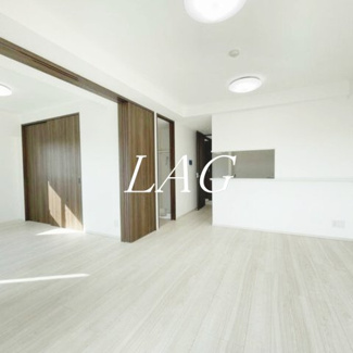 【居間・リビング】 | フロントコート両国 | 洋室のお部屋です。
