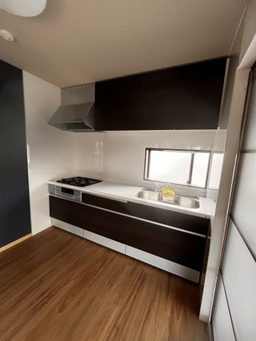 中吉田　売戸建て中古住宅のキッチン|リフォーム済のシステムキッチン