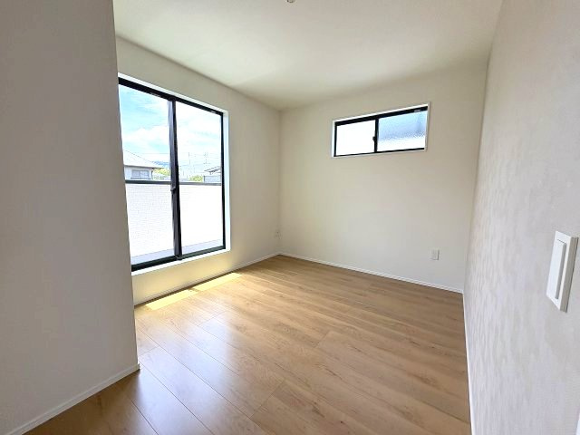 【寝室】 | 福岡市博多区月隈6丁目1期　1号棟（全2棟）【仲介手数料無料・0円】 | 施工例。施工例は完成時と異なる場合があります。